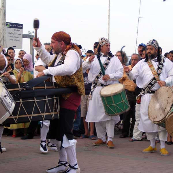 Fin de semana de música tradicional suiza, marroquí y turca en Tánger