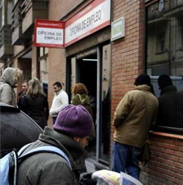 El PSOE pacta ampliar la ayuda de los 420 euros desde el 1 de enero