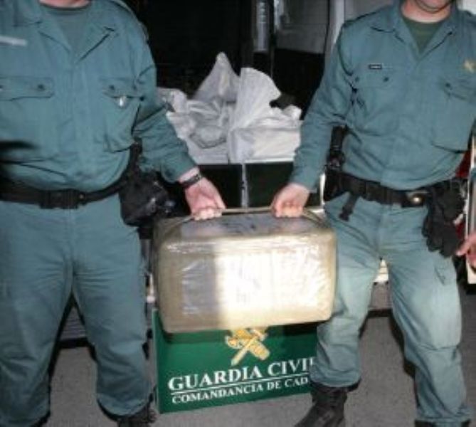 La Guardia Civi se incaut de 128 kilos de hachs en Algeciras y Tarifa el pasado fin de semana