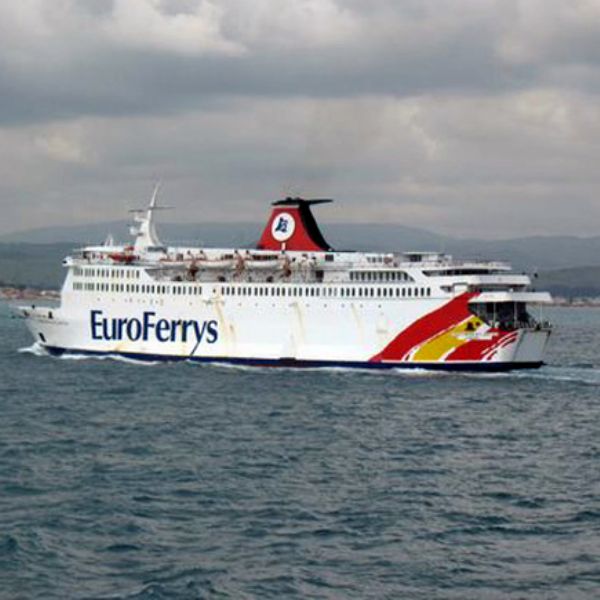 Suspendida la conexión Tarifa-Tánger y en la Algeciras-Tánger sólo operan los ferrys
