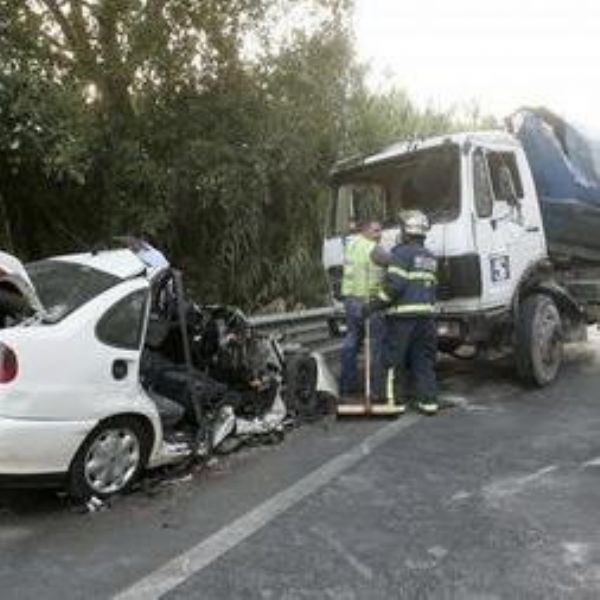 Mueren seis personas en un accidente de trfico cerca de la provincia de Taunat