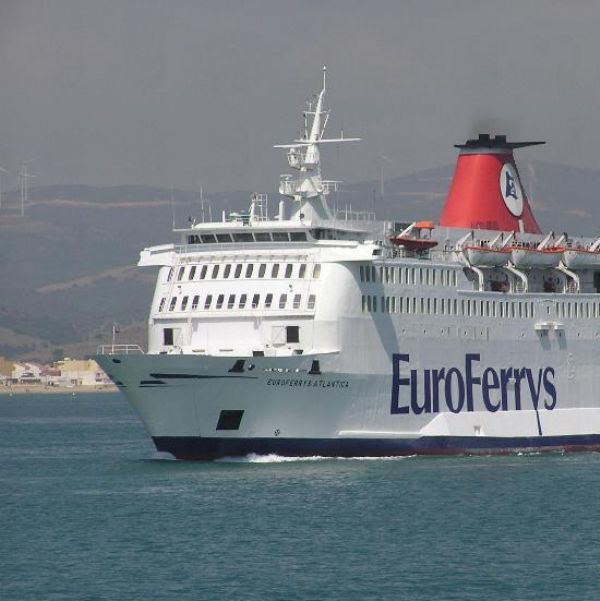 Las conexiones martimas del Estrecho recuperan la normalidad, salvo la lnea Algeciras-Gibraltar