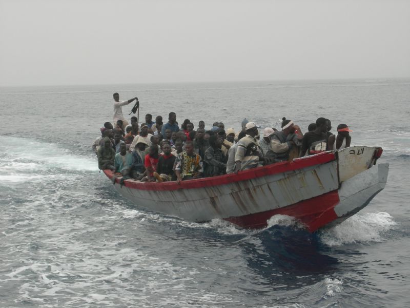 Trasladan a Marruecos un cayuco con 71 inmigrantes que se diriga a Gran Canaria