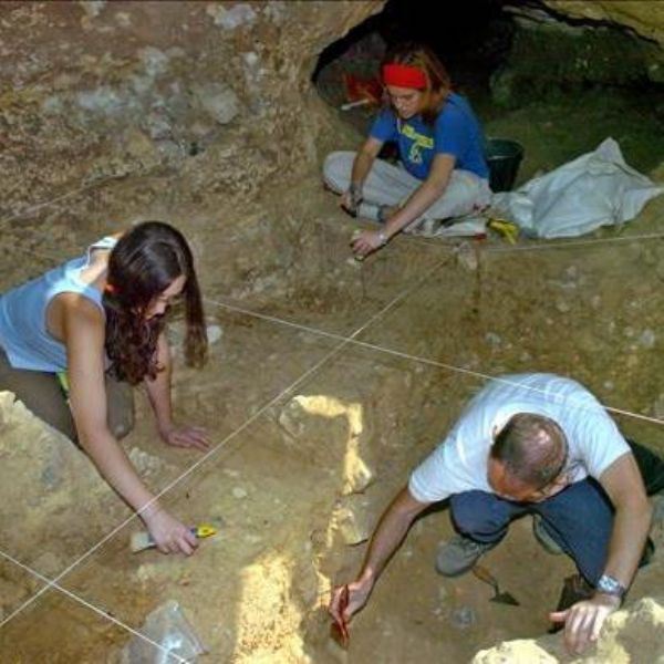 Arqueólogos de la universidad de Cádiz inician excavaciones en yacimientos de la Wilaya de Tetuán
