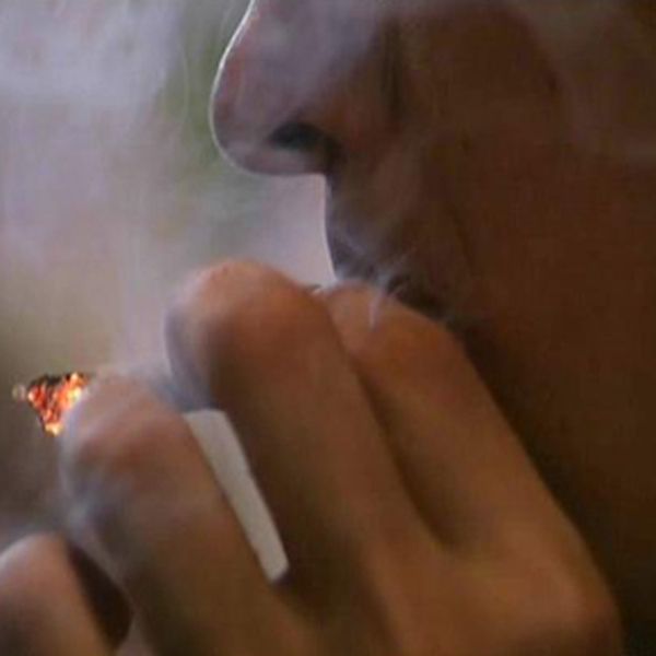 Marruecos adopta una ley sobre la prohibición del tabaco en lugares públicos