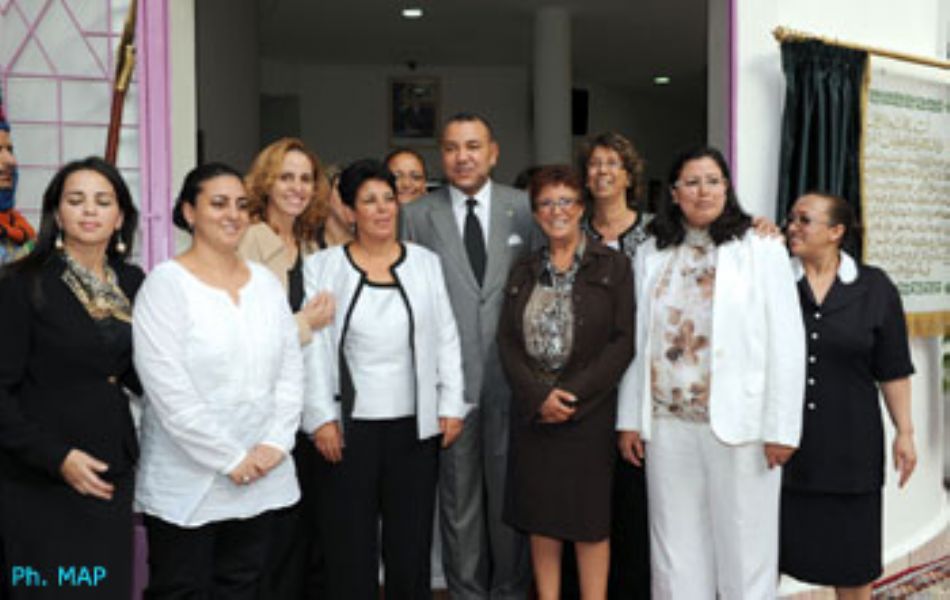 El Rey inaugura un centro de escucha y apoyo a las mujeres vctimas de violencia