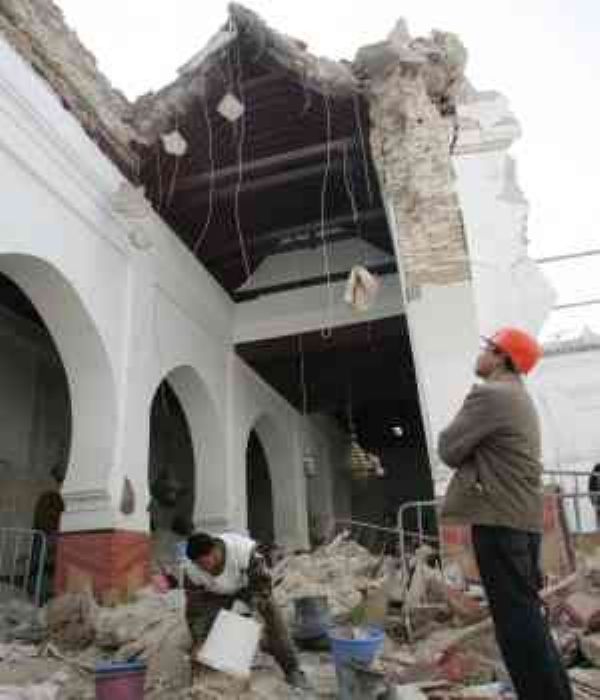 Tres heridos en el derrumbe del techo de una mezquita en Casablanca