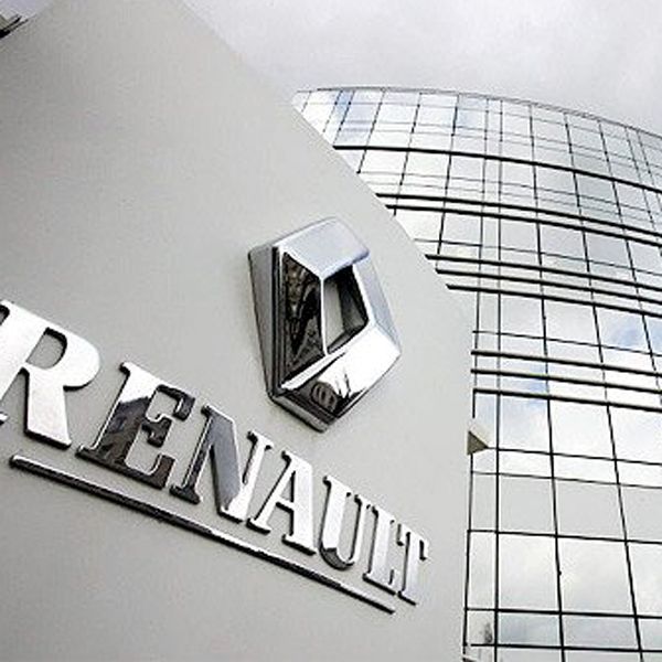 Una decena de empresas  de Castilla y León viajan a Tánger para conocer la planta de Renault