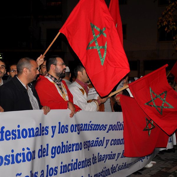 Manifestacin frente al Consulado de Espaa para denunciar la campaa contra la integridad territorial marroqu