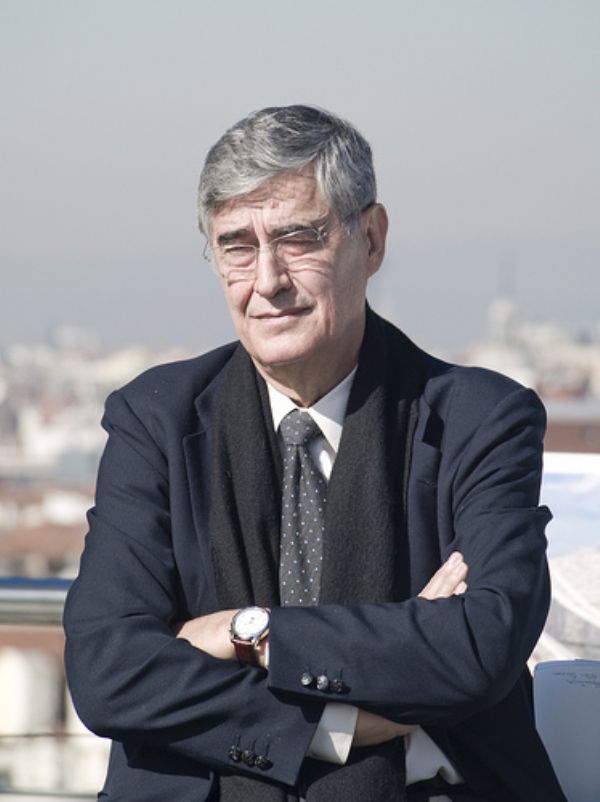 El presidente del Círculo de Bellas Artes de Madrid, en el Salón Internacional de libros y Artes