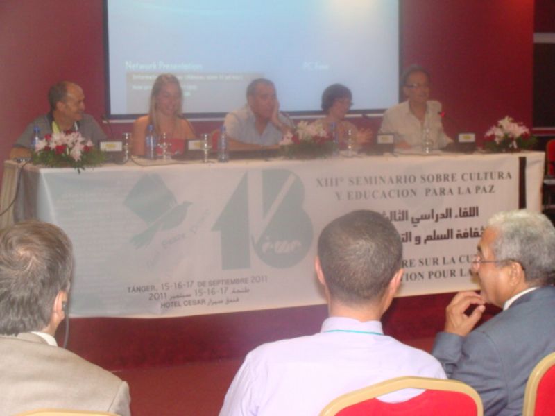 Expertos españoles y marroquíes destacan la importancia de la educación para la paz