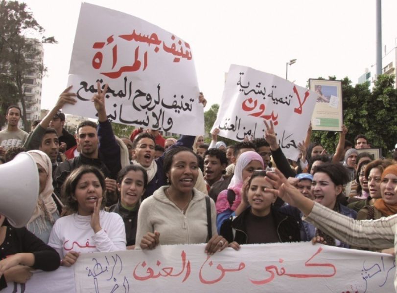 Una banderola con 780.000 firmas se desplegar por el caso de  Amina Filali