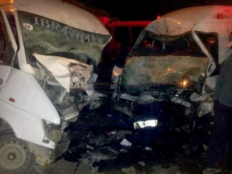 Dos muertos y 17 heridos en un accidente de tráfico en Tánger