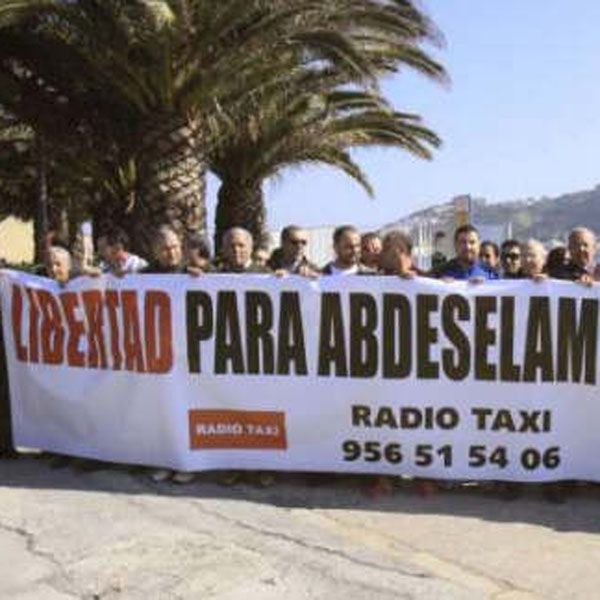 Los taxistas de Ceuta piden la liberación de un compañero detenido en Marruecos‏