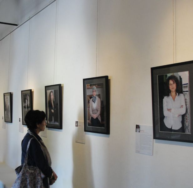 Exposicin de fotografa en homenaje a la mujer marroqu