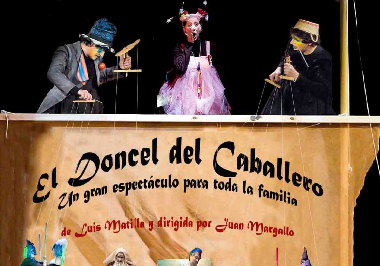 El grupo teatral la Quimera de Plstico se encuentra de gira por Marruecos