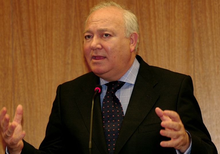 El exministro del Interior, Migul ngel Moratinos, premiado en Marruecos