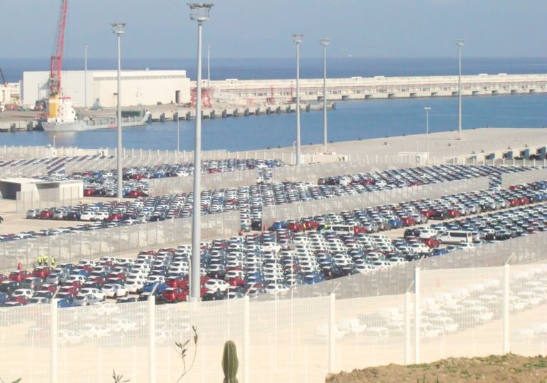 Renault exportó 43.700 vehículos desde el puerto Tánger Med en el primer trimestre 2014