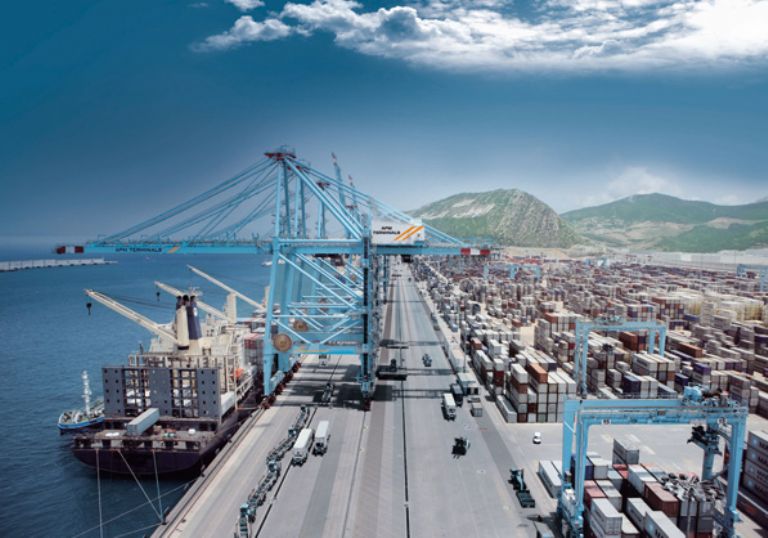 El puerto de Tánger-Med alcanza 735.000 Teus en el primer trimestre de 2014