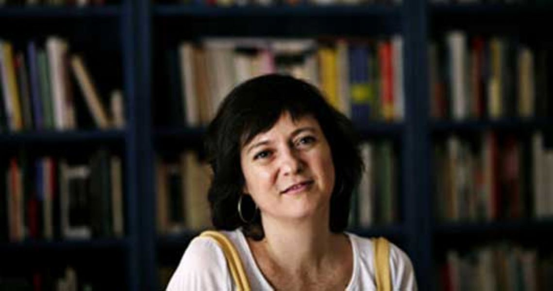 La escritora espaola Marta Sanz participa en un encuentro en el Centro Al-Andalus de Martil