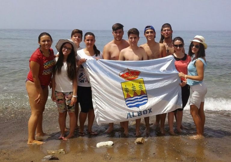 Un total de 25 jvenes espaoles emprenden un viaje solidario a Marruecos